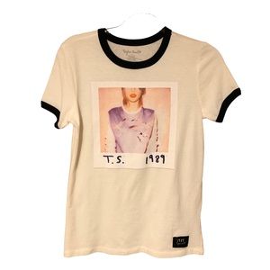 Taylor Swift Concert T-Shirt White Ringer Tee The 1989 World Tour Womens Small
